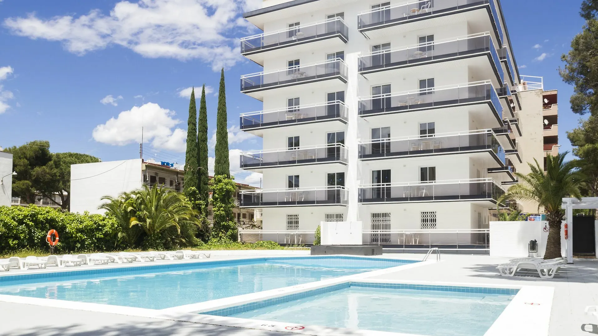 Apartamentos Intersalou Priorat